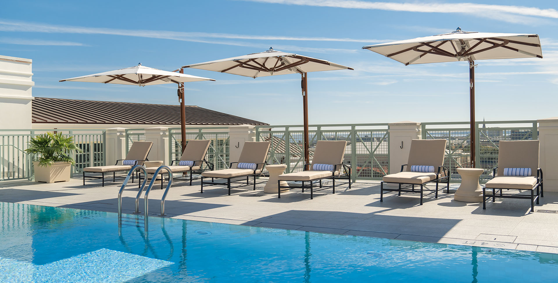 photo of the rooftop pool at hotel bennett in charleston